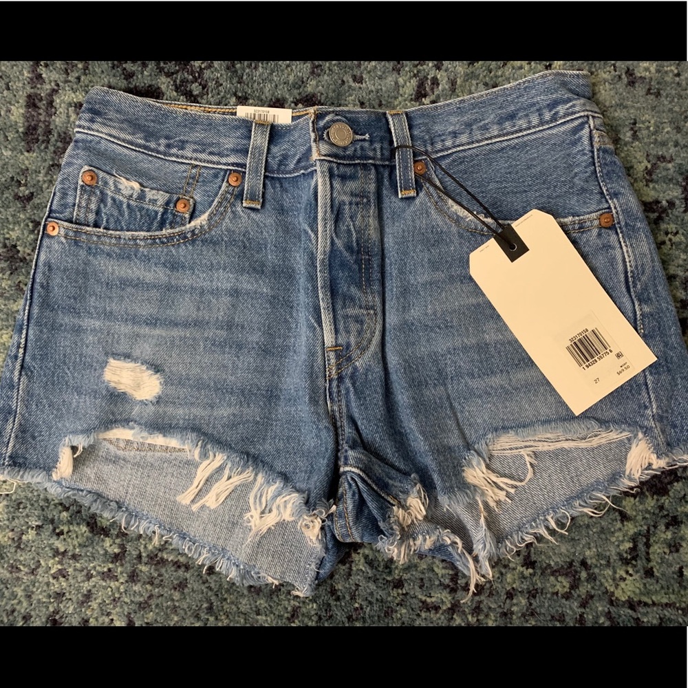 NWT Levi 501 Mid Rise Shorts -size 27 -Style Luxor